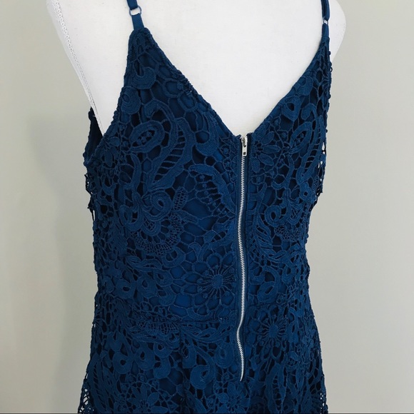 K Jordan Lace Dress - Picture 8 of 9